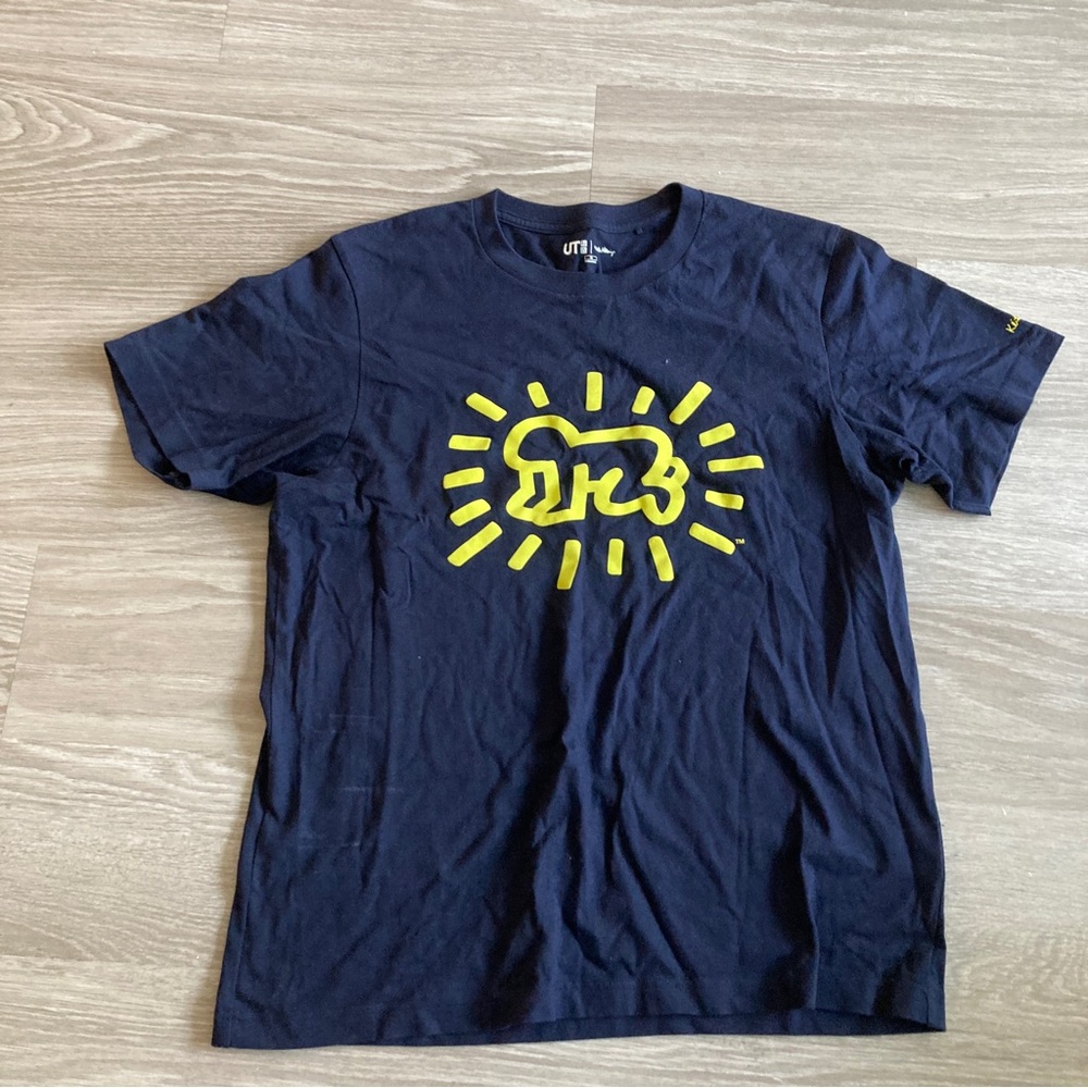 Kieth Haring x Uniqlo size Medium